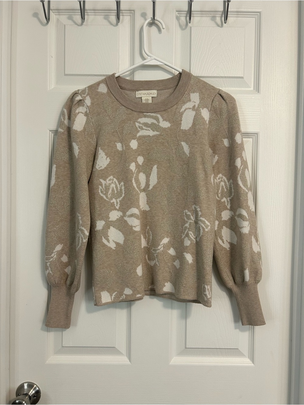 Cynthia Rowley Beige and White Floral Puff-Sleeve Crewneck Sweater